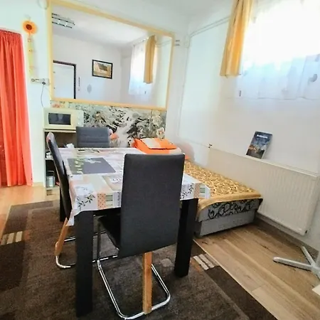 招待所 Bundik Vendeghaz Berettyóújfalu